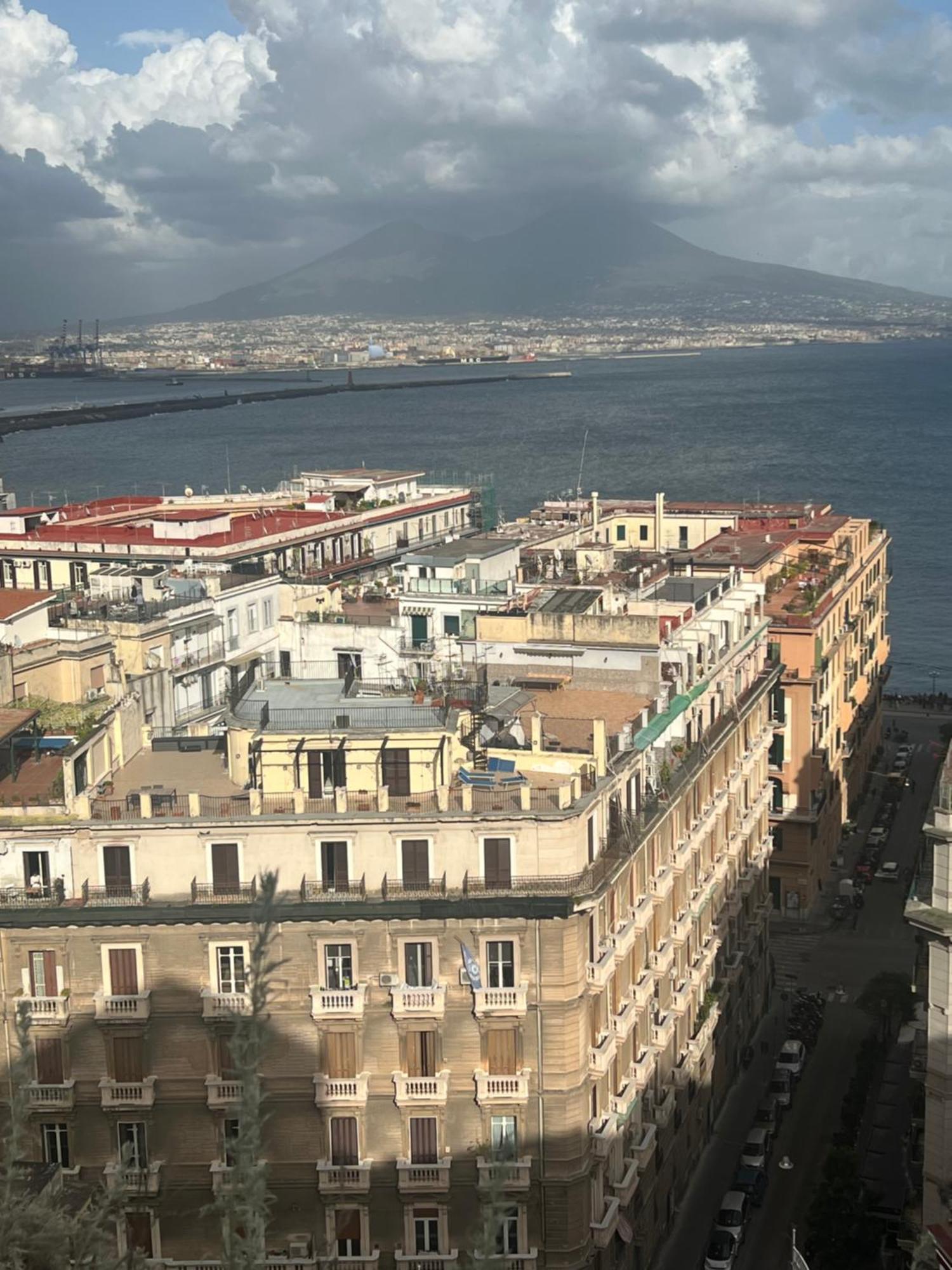 Plebiscito Charme Napoli